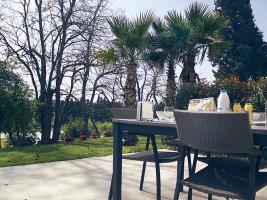 Le Chateau Des Cinq Cantons Carpentras Exterior photo